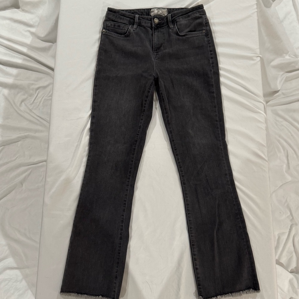 Free People Black Wash Raw Hem Straight Leg‎ Jeans | Size W26